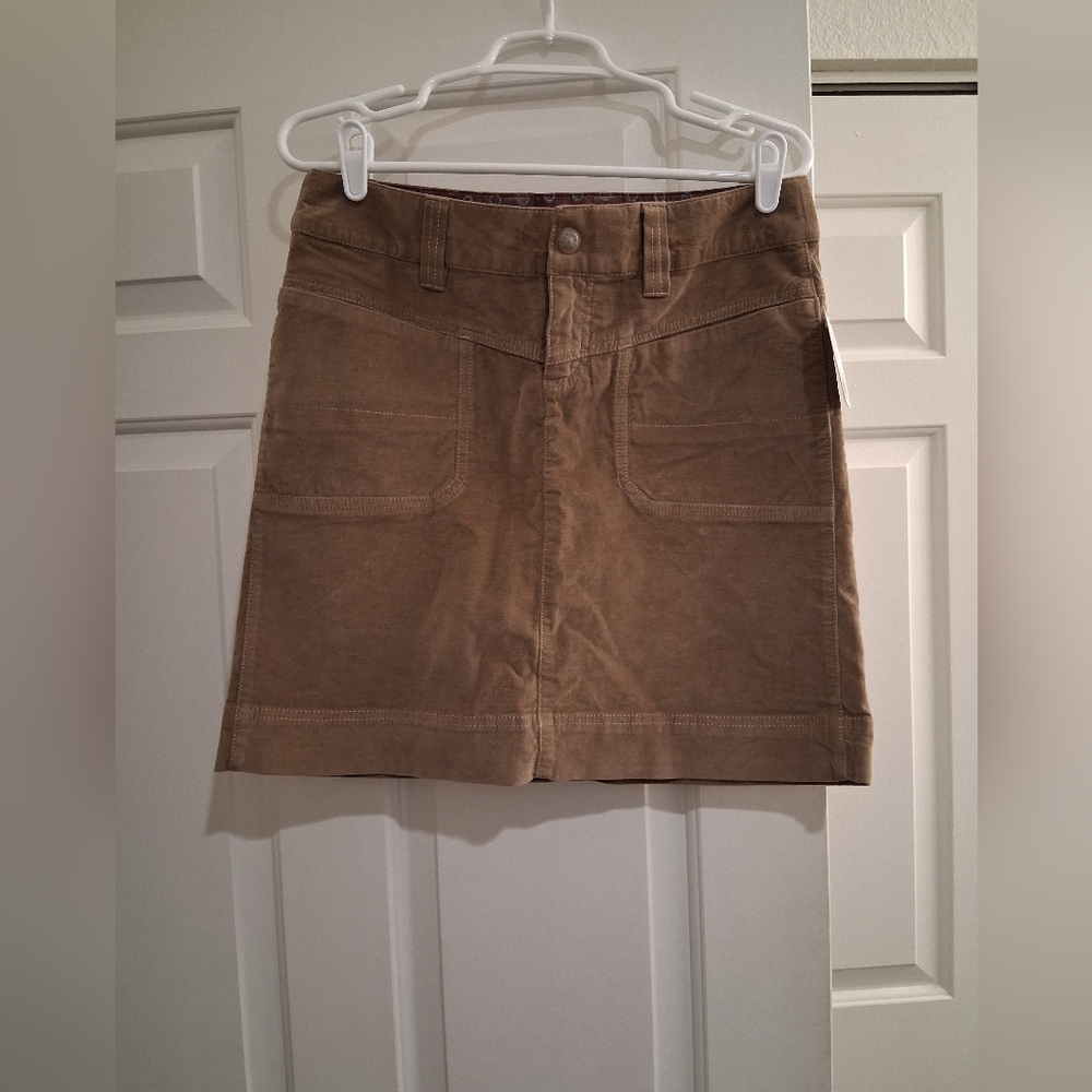 Athleta Washed Velvet Skirt Size 8P Khaki NWT